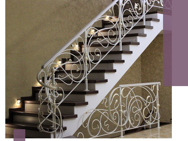 Кованые лестницы под ключ в Ахтубинске — изготовление и монтаж