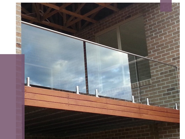 Стеклянные парапеты на крыше и террасе в Ахтубинске от 11649 руб. | ПРОЛЁТ-Хтб