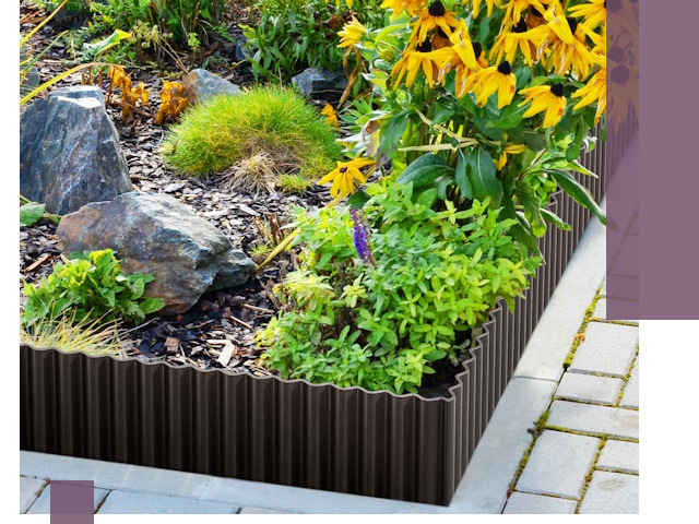 Металлические бордюры для клумб в Ахтубинске — производство и монтаж